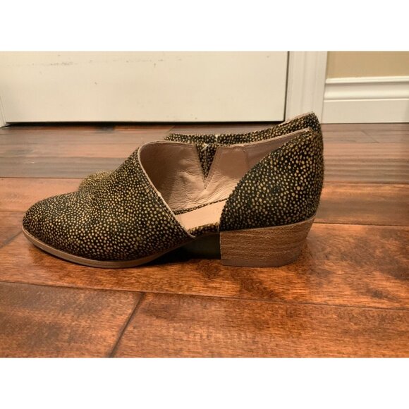 Madewell Black & Tan Spotted Dyed Calf Hair Cut-Out Ankle Booties, Size 7.5 (US) - Picture 5 of 8